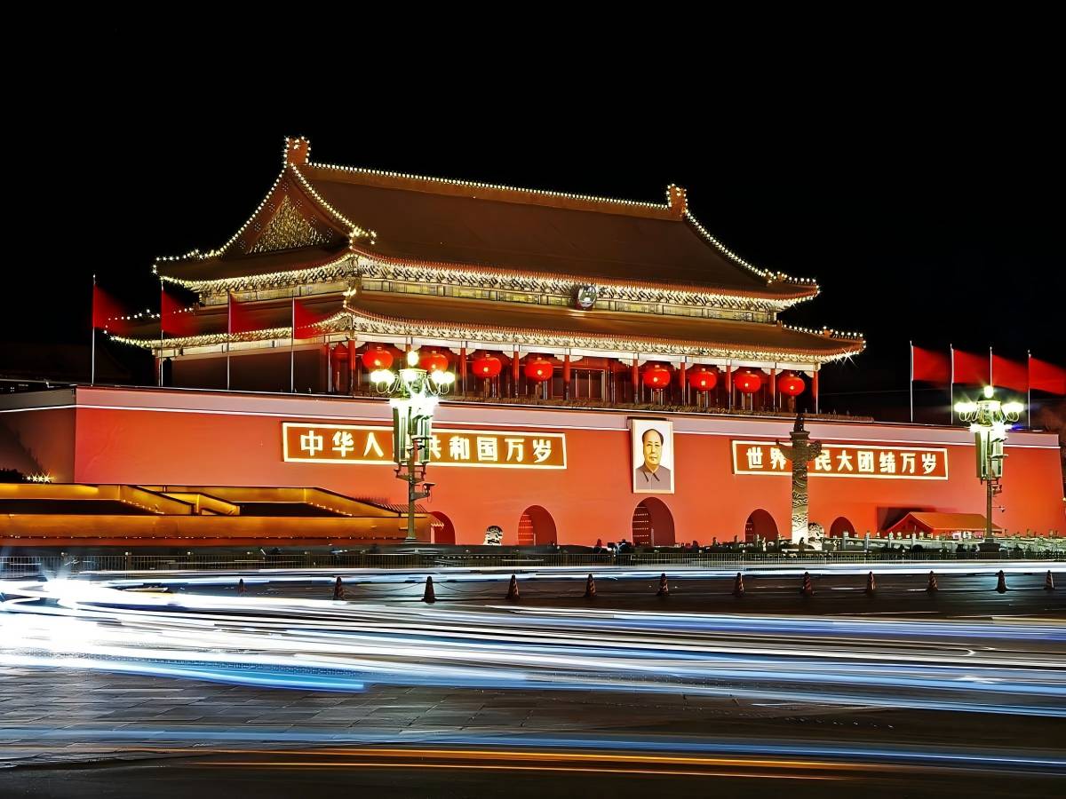 Historical and Cultural Background of Tiananmen Square