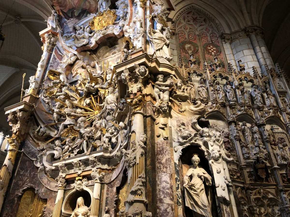 Amazing altars and treasures