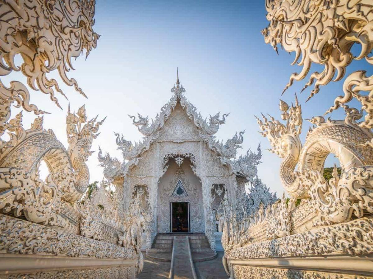 The story behind the White Temple
