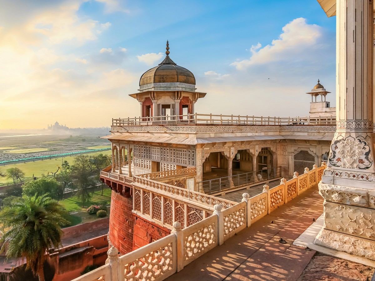 1. Red Fort Overview: History and Architectural Features