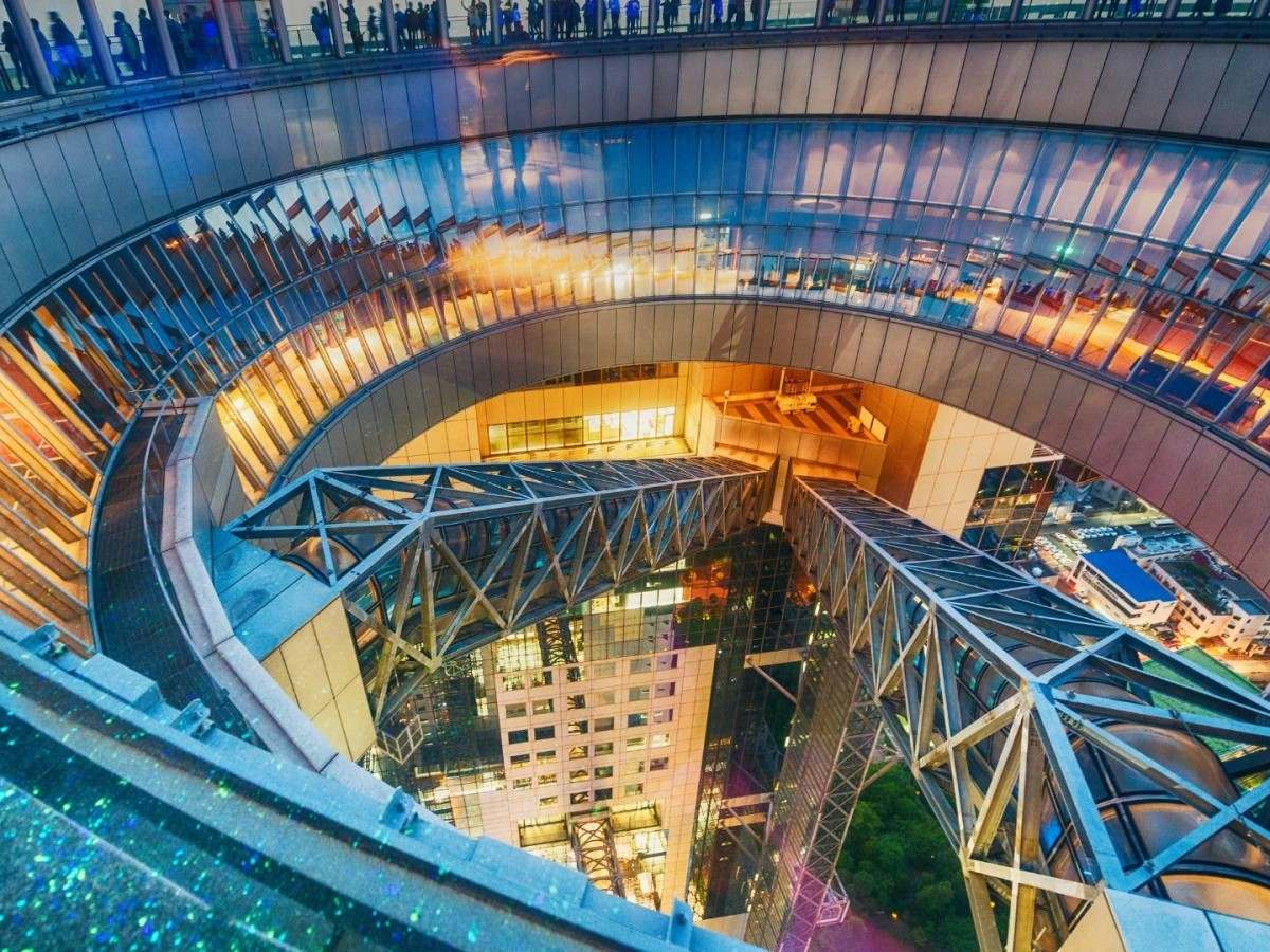 5. Night view charm: romantic experience under the sea of lights in Osaka