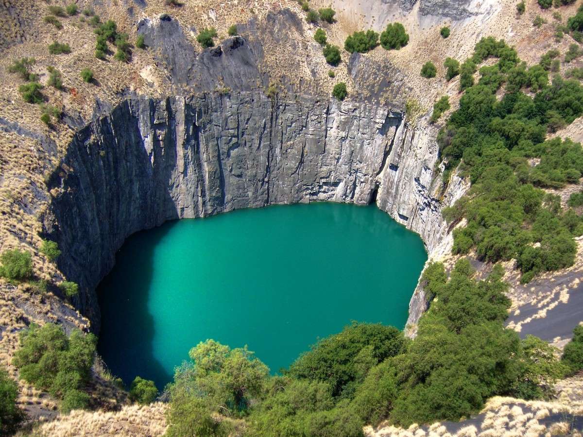 2. Today's Big Hole: Exploring the "Deepest Hole of Human Desire"