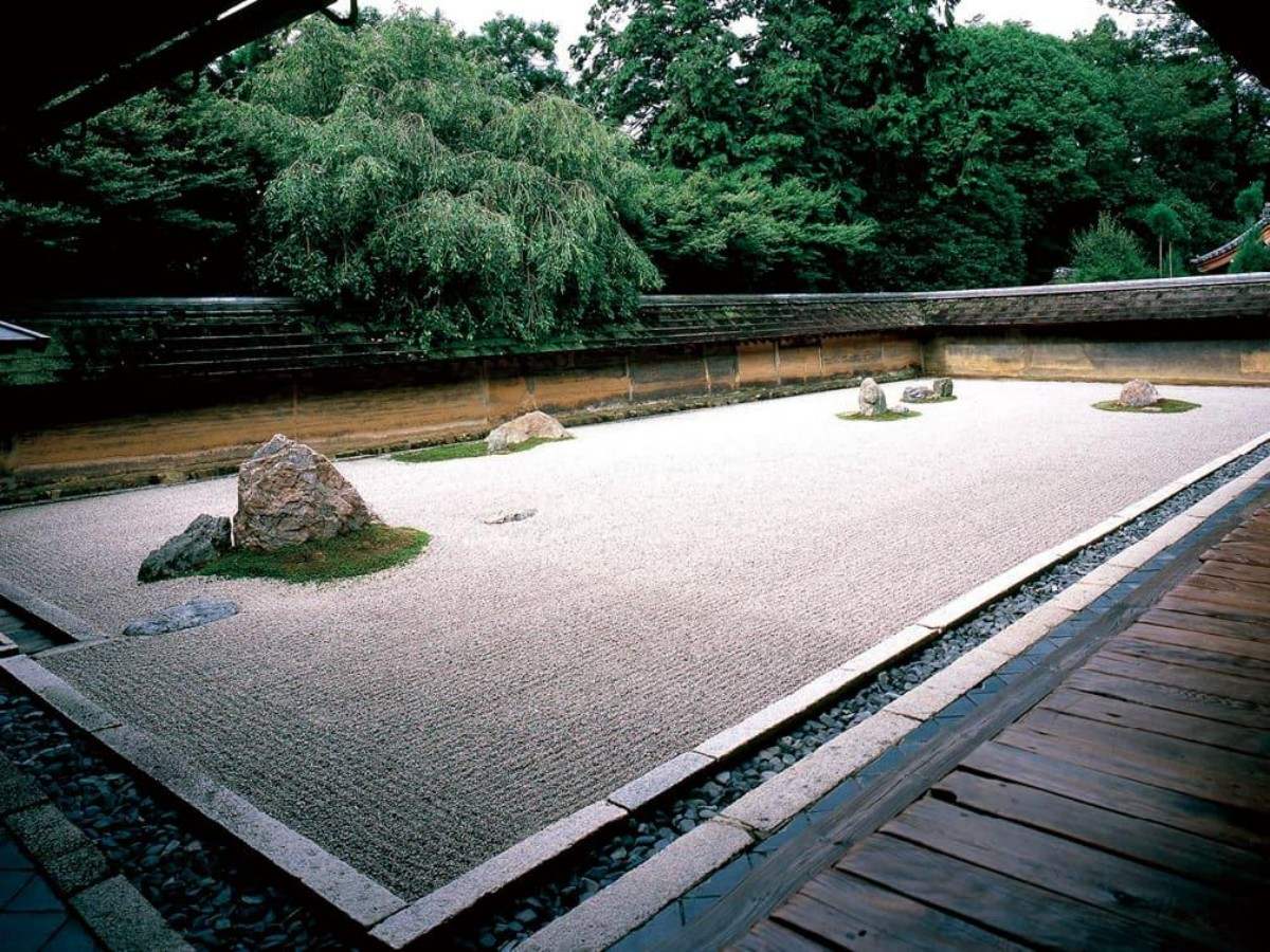 Self-guided Zen experience: a journey of dialogue with oneself