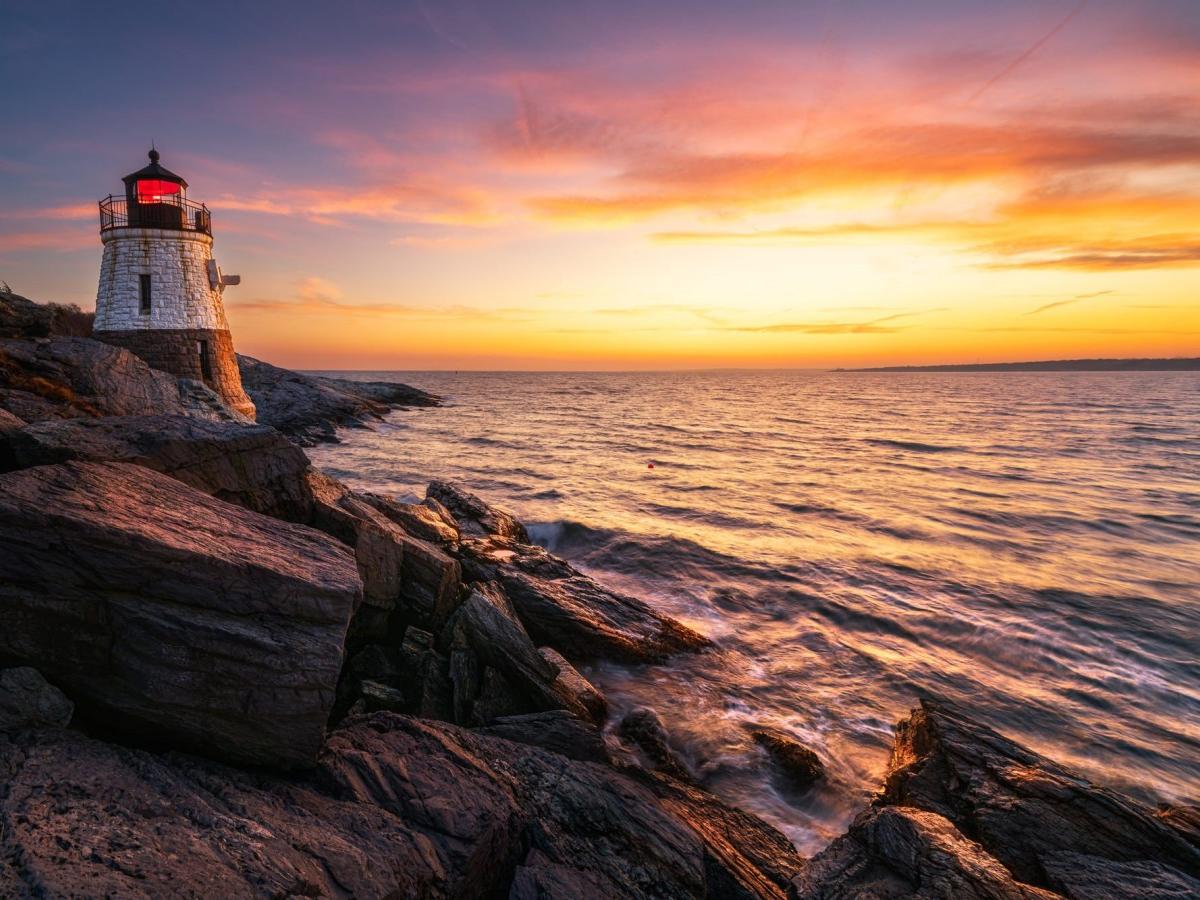 Historical Background of Scarr Hill Lighthouse