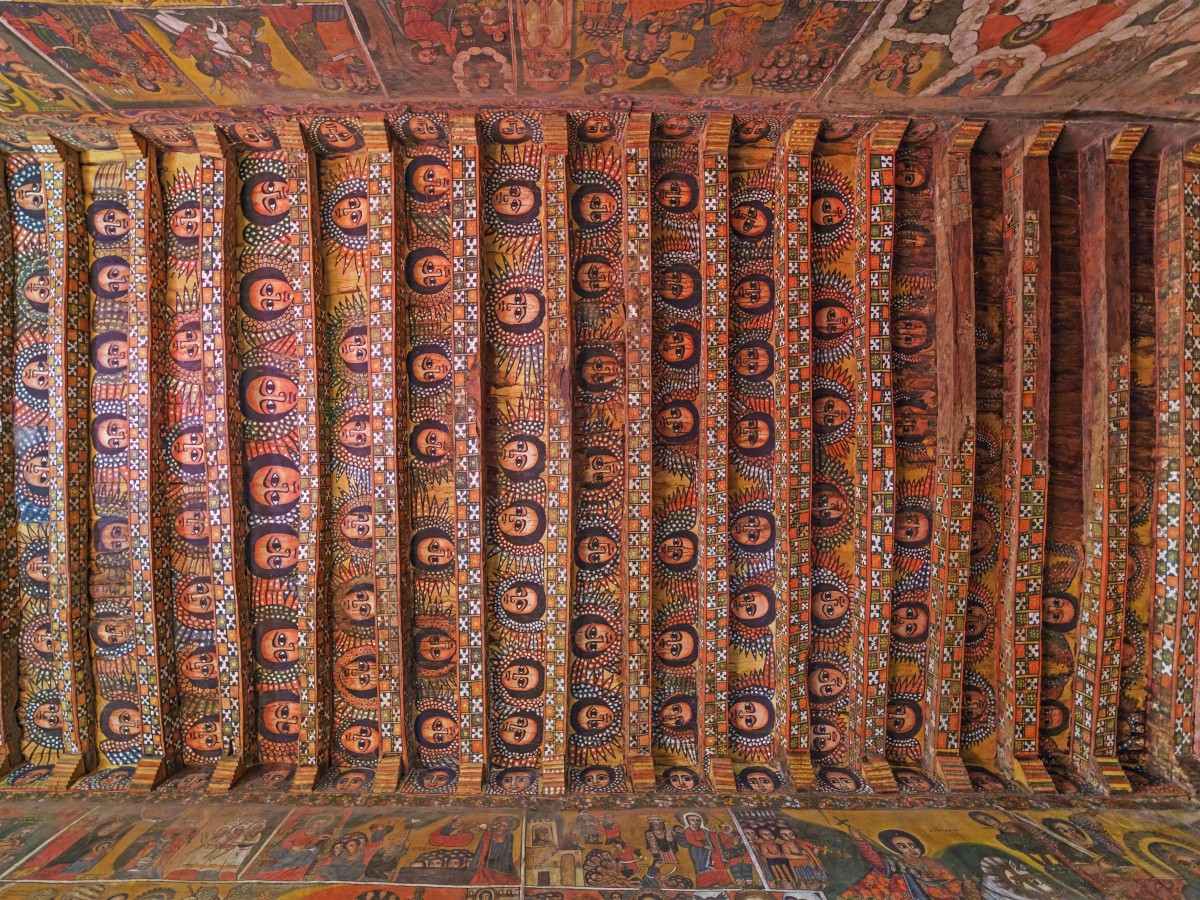 Exploring the interior: an art feast of murals and light and shadow