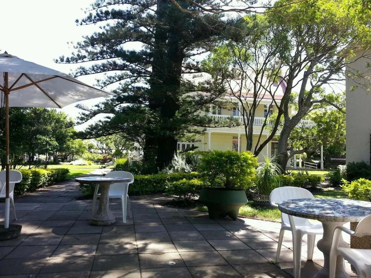 4. "Café Guide" Only Locals Know