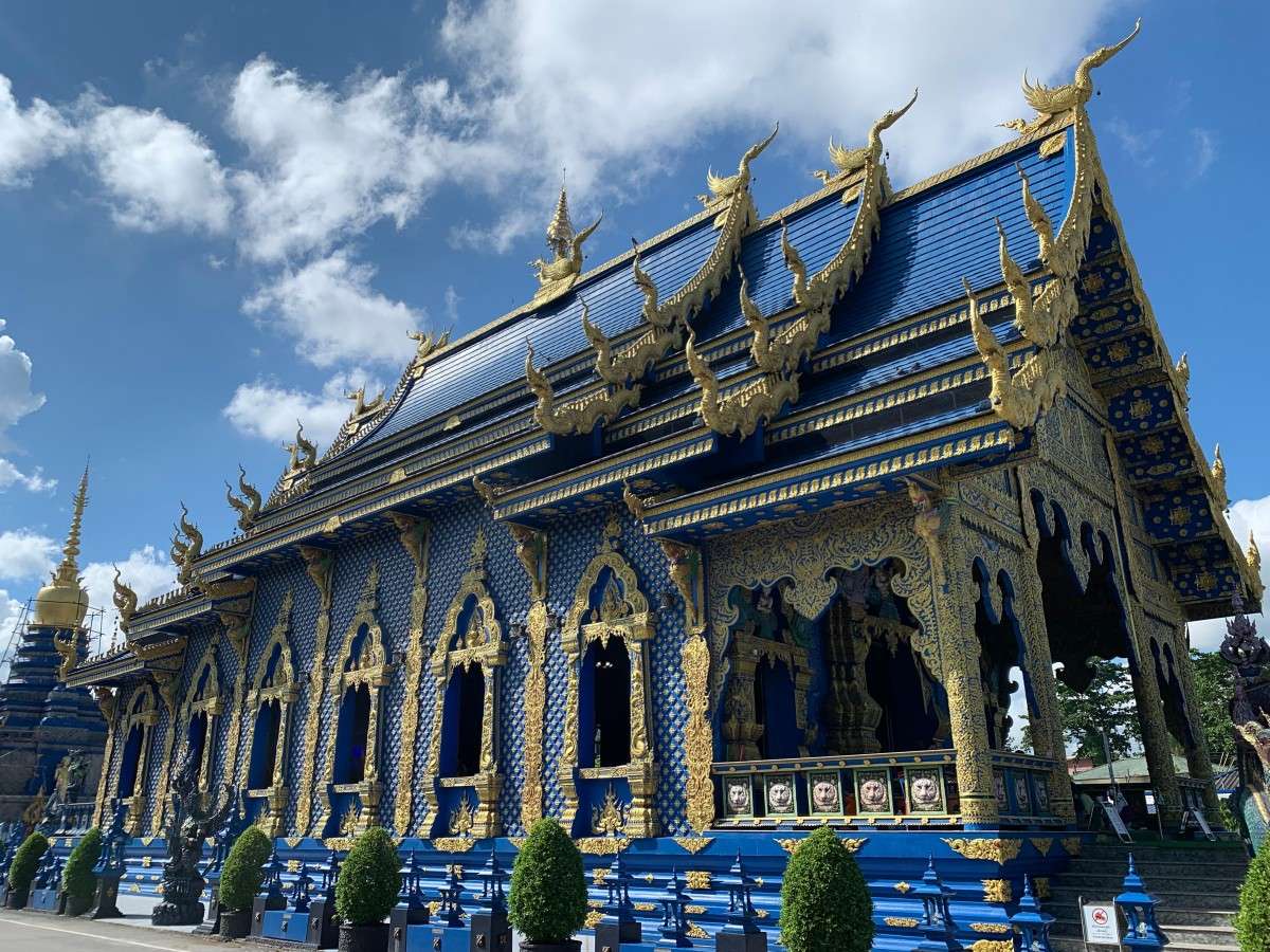 3. How to Get to the Blue Temple? Transportation Guide