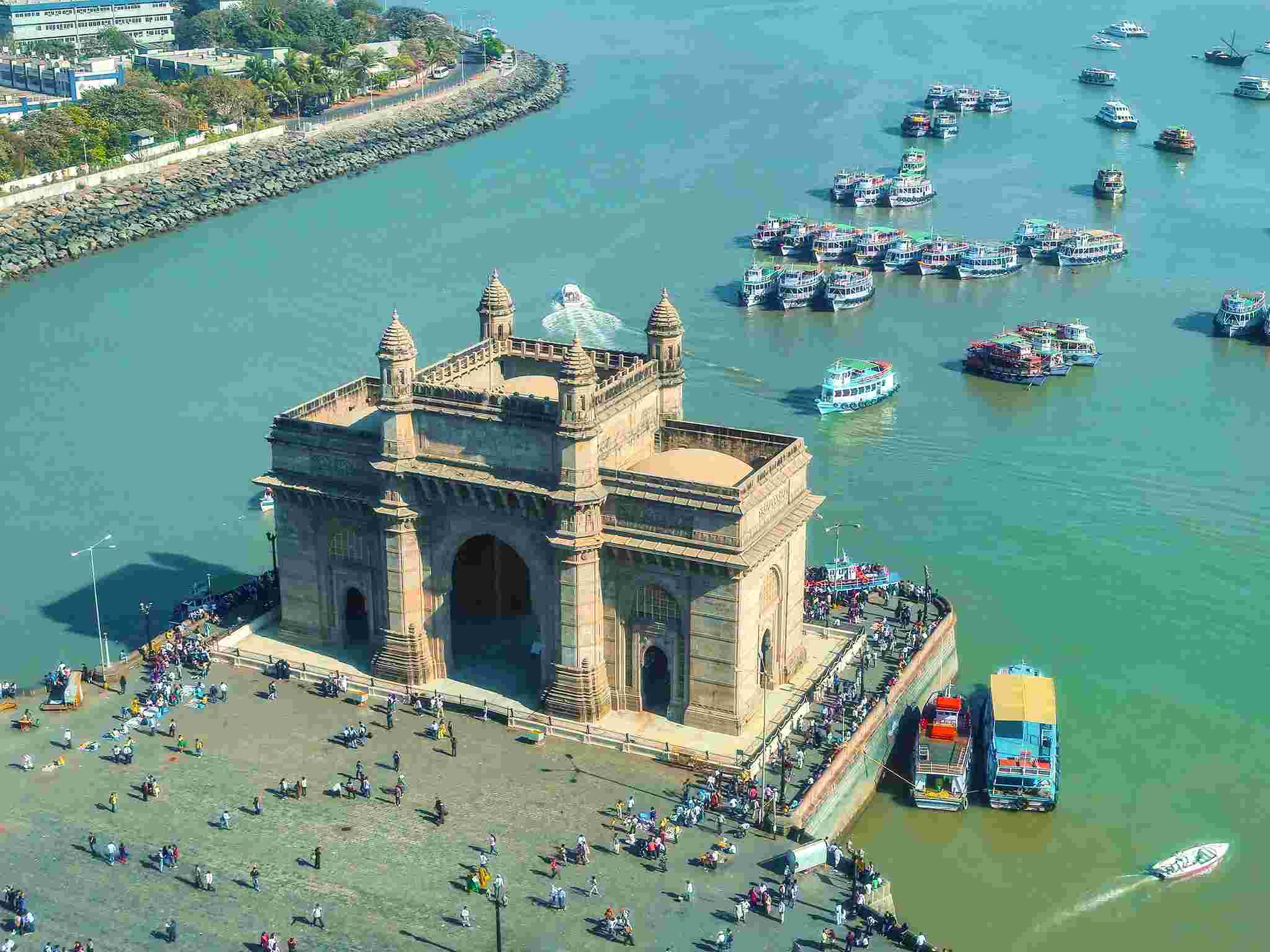 Entrance time and fees of Gateway of India