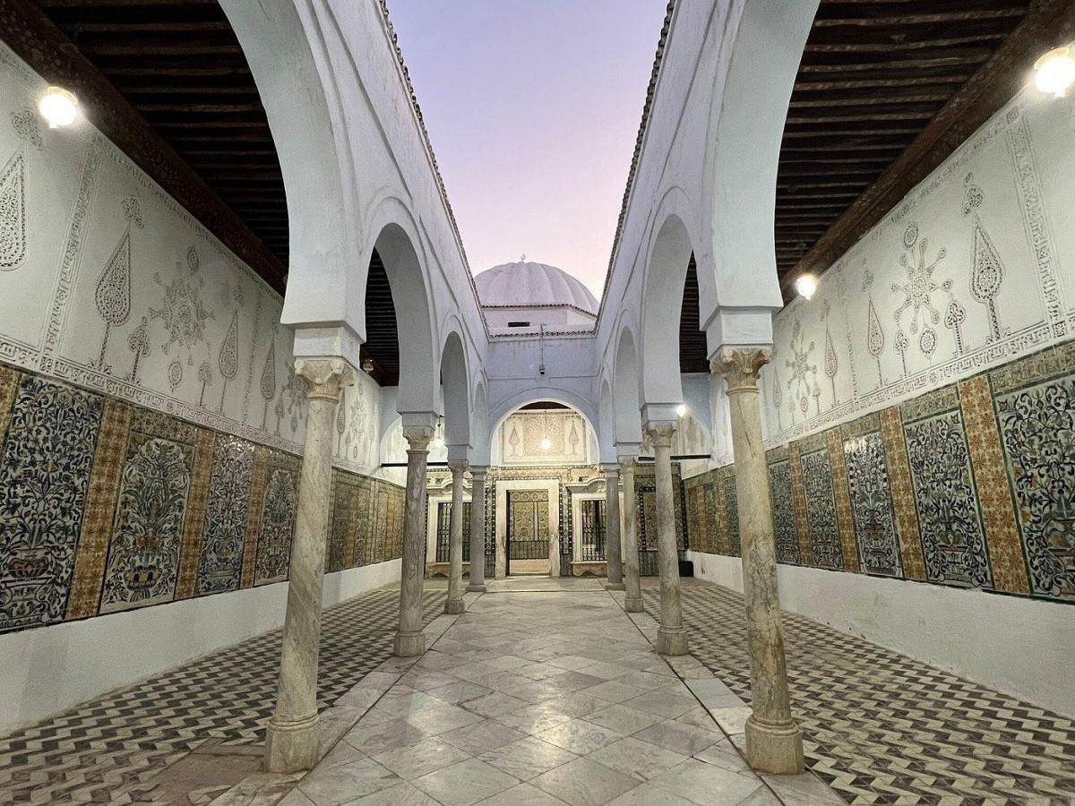 2. Mosque or barber shop? Black humor in architecture