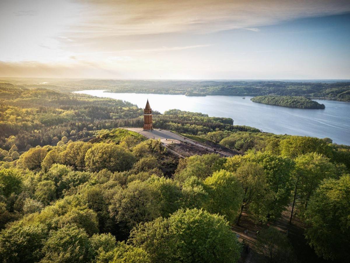 Spring (March-May): The mountains and forests are just waking up, and it is the right time to go hiking