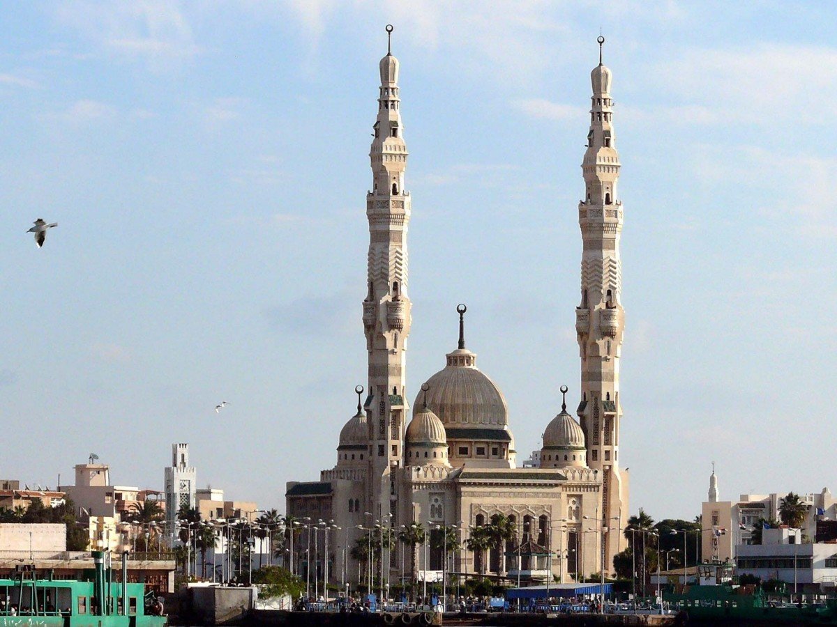 Best time to visit and prayer arrangement