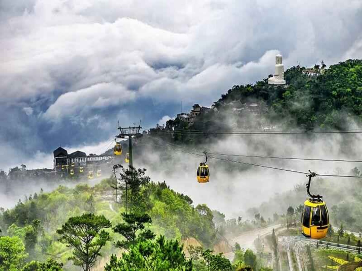 How to get to Ba Na Hills Golden Bridge