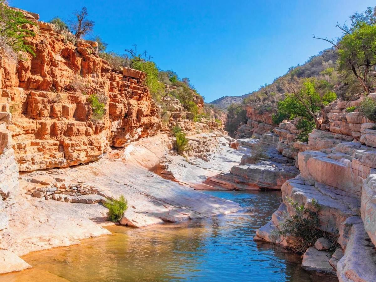 1. Where is Paradise Valley? Why is it worth a visit?