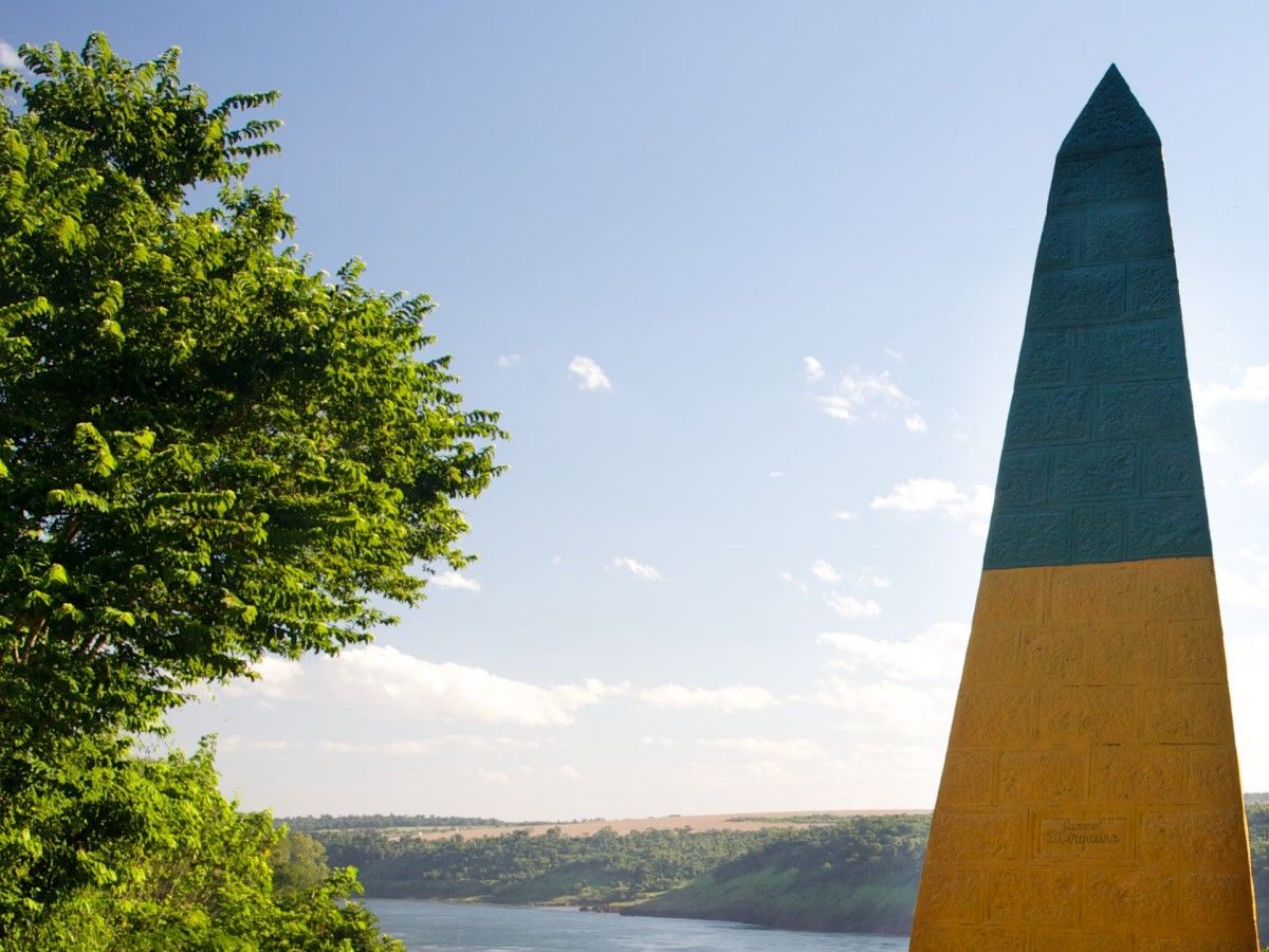 How to save money on accommodation in Puerto Iguazú