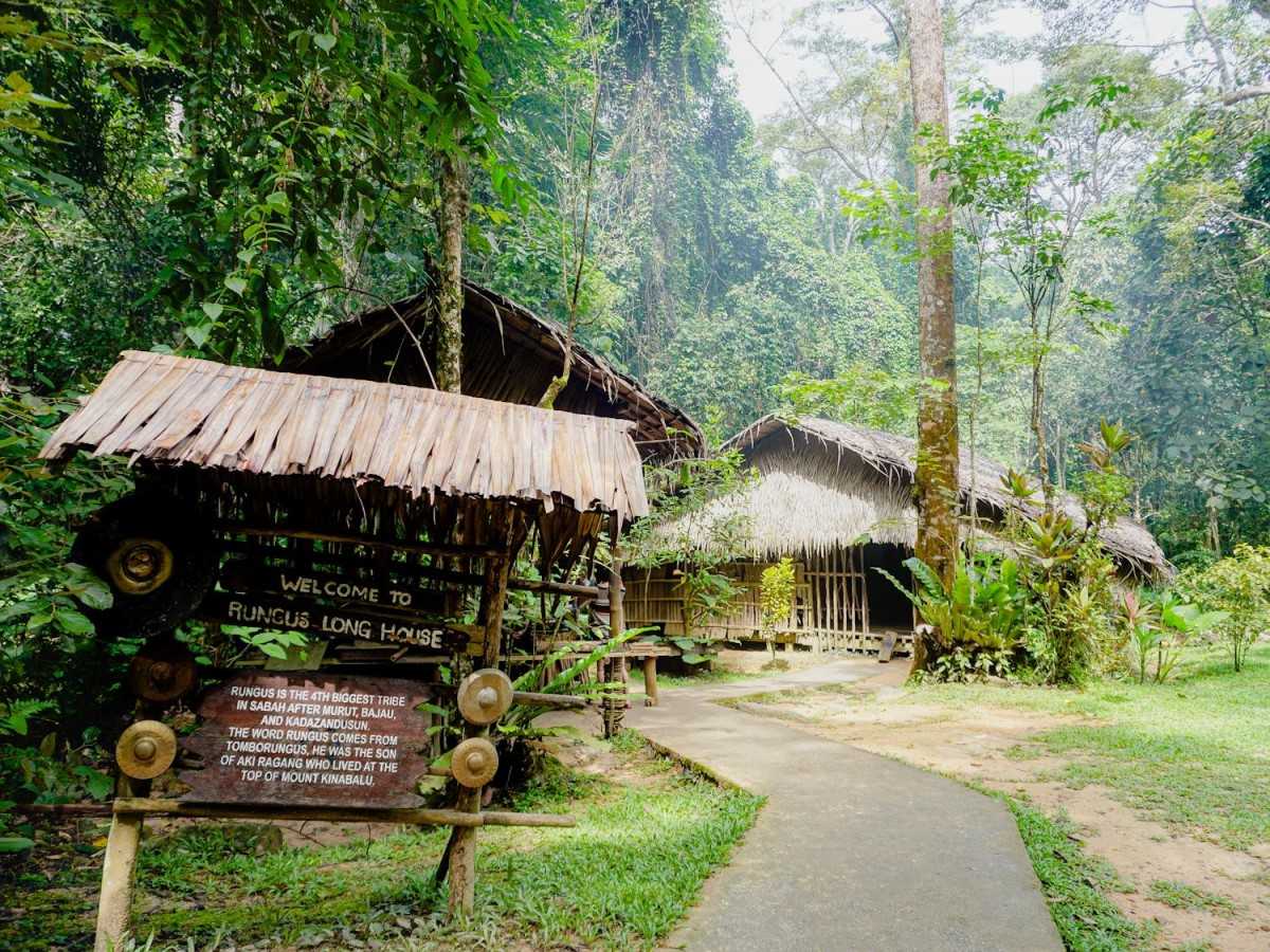 Folklore experience, in-depth cultural core