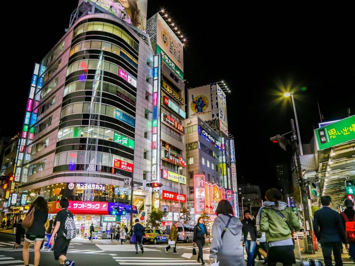 3. Wonderful experience of Shinjuku nightlife