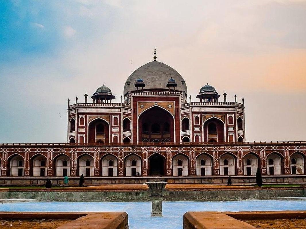 History and architectural features of the attraction