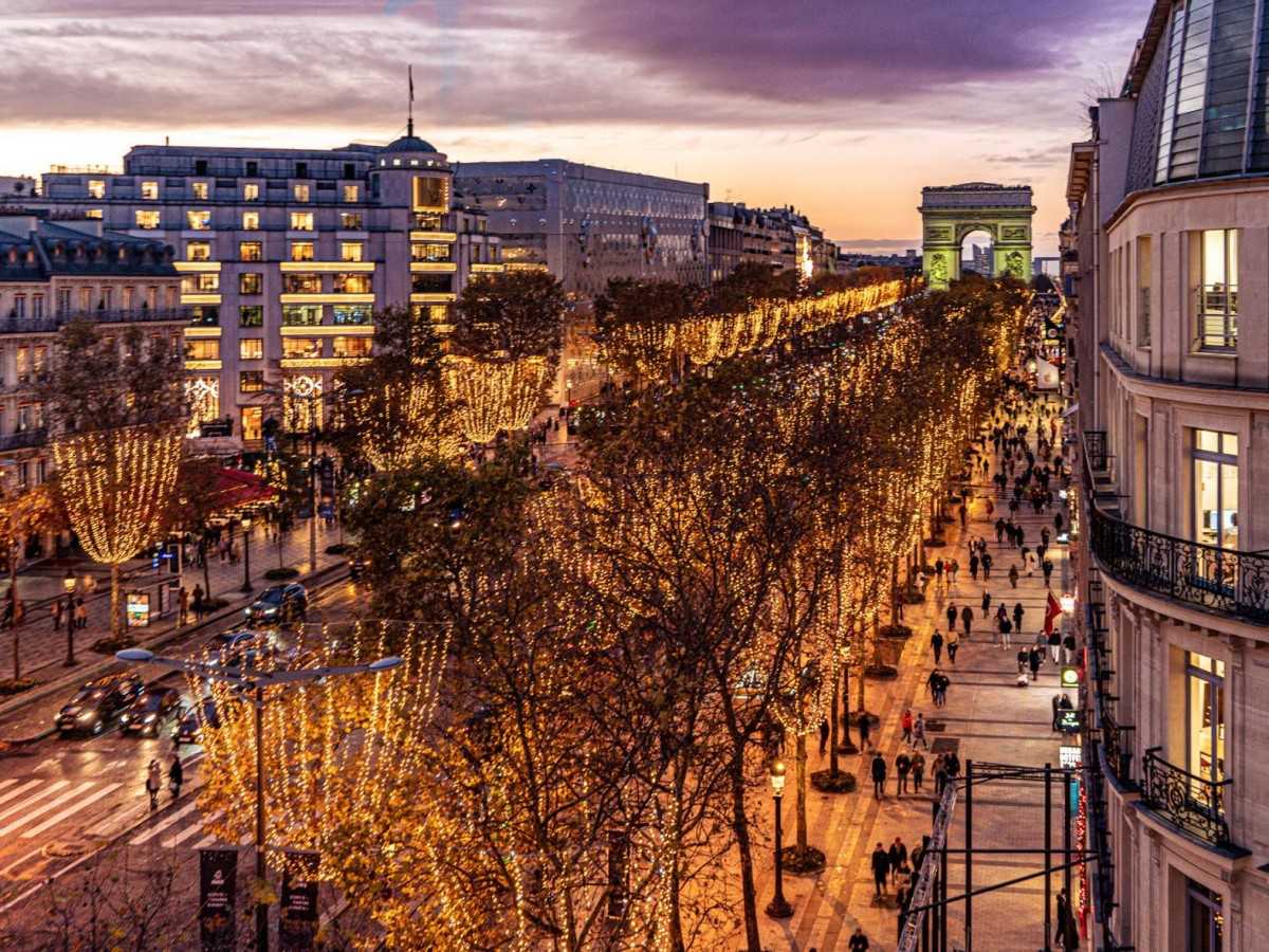The luxurious palace of high-end fashion brands