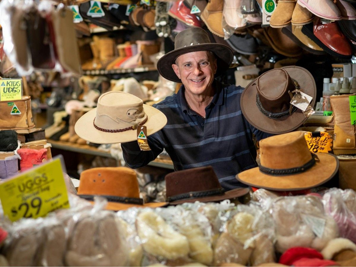 Food and shopping: this place has it all!