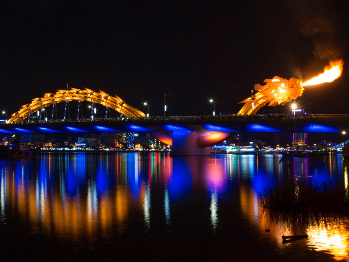 Crowd and atmosphere: the charm of Da Nang's nightlife