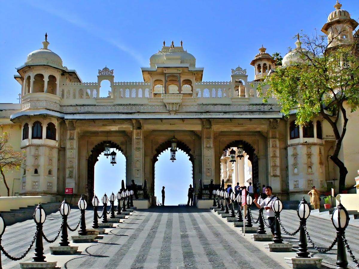Architectural splendor: a temple of art intertwined with tradition and flavor