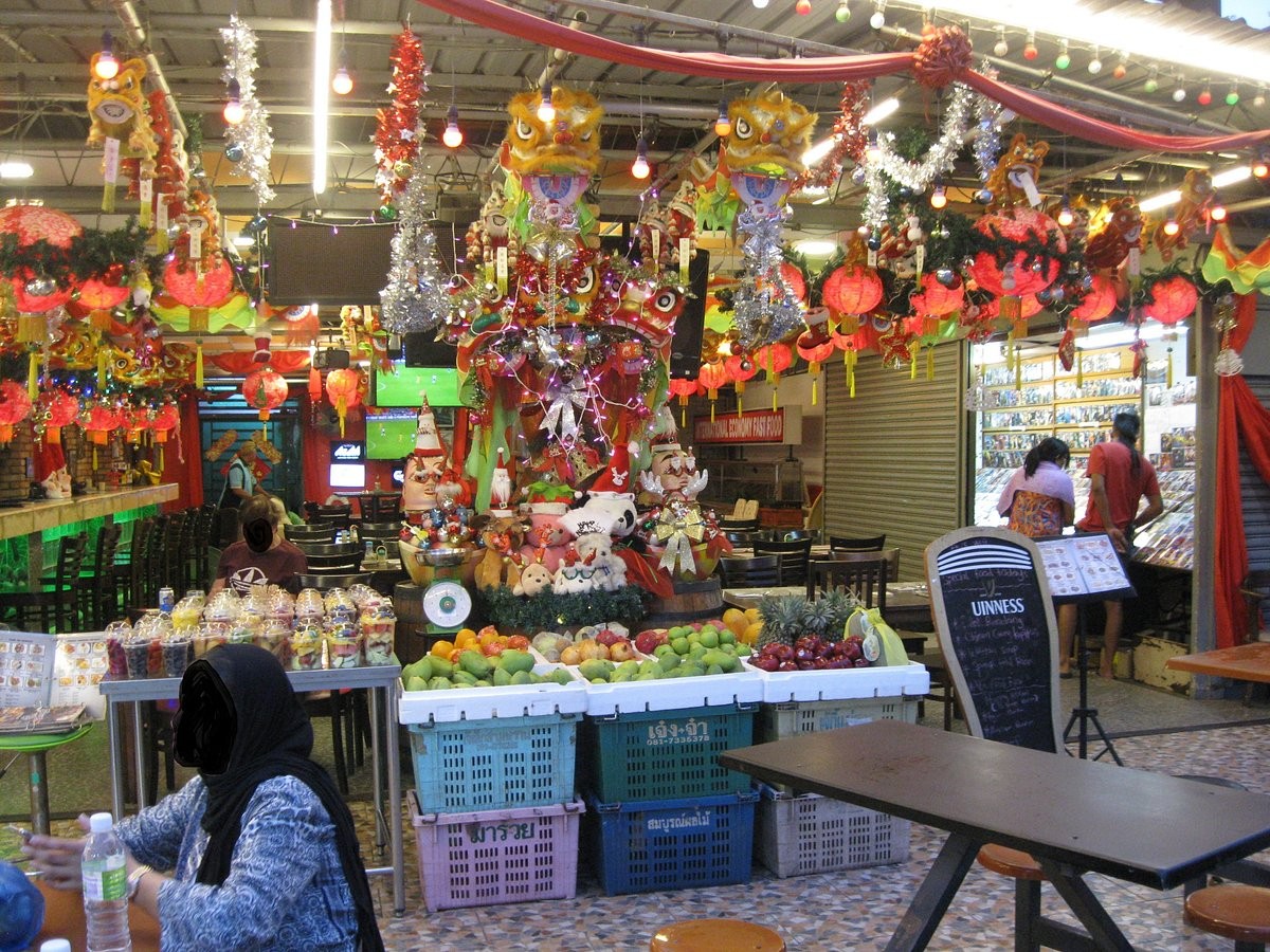 Evening: Stroll through Penang's neighborhoods and night markets