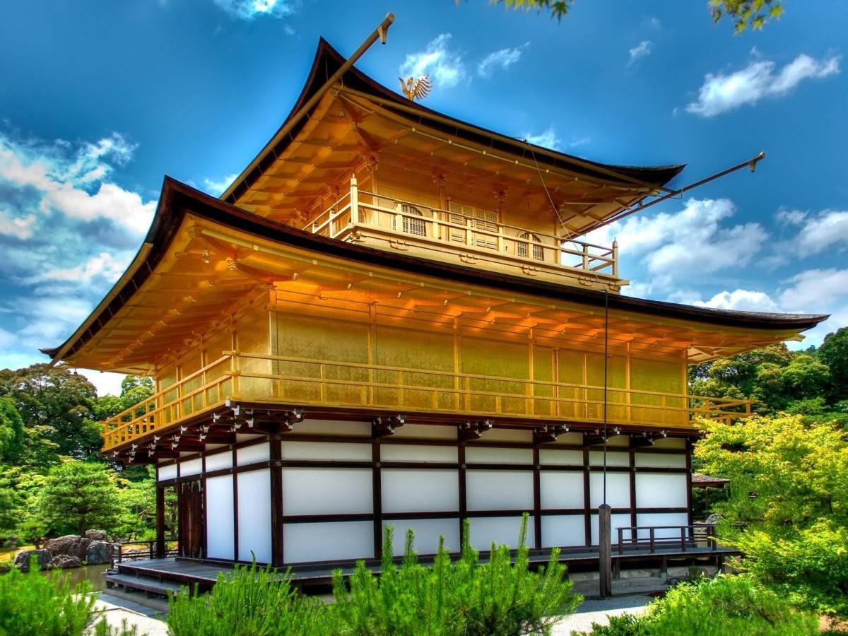 From a mountain villa to a temple: a turning point in fate