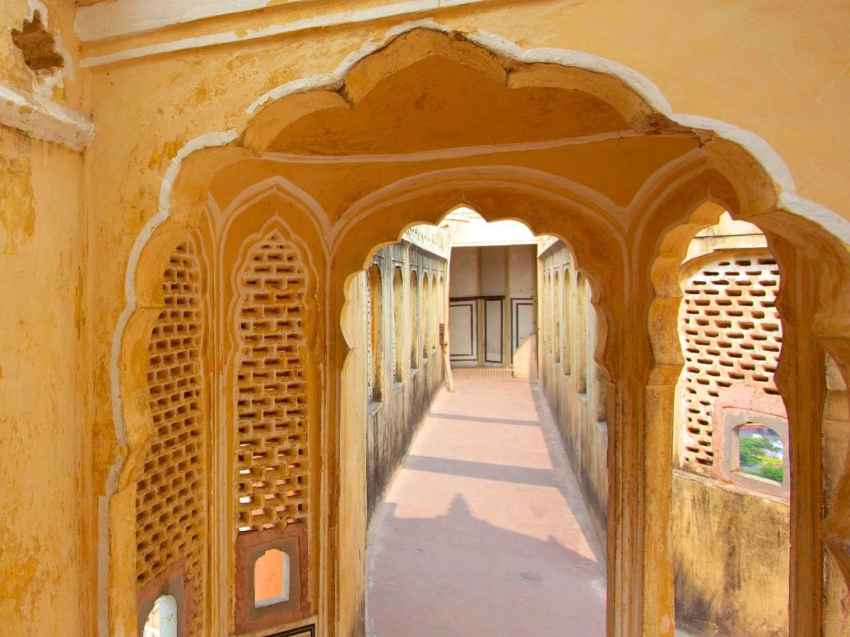 A unique experience at the Palace of the Winds: more than just a photo op!