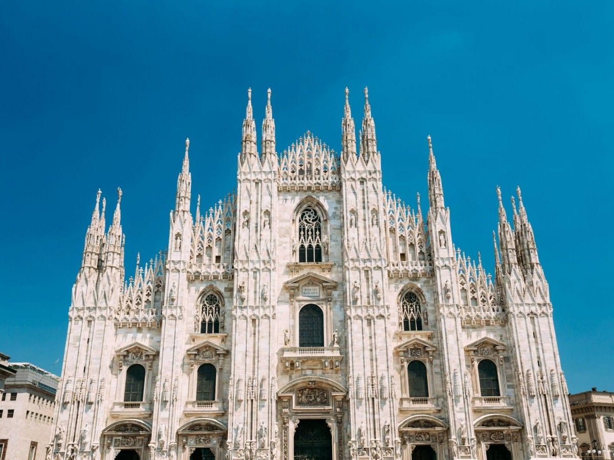 Tours and visits