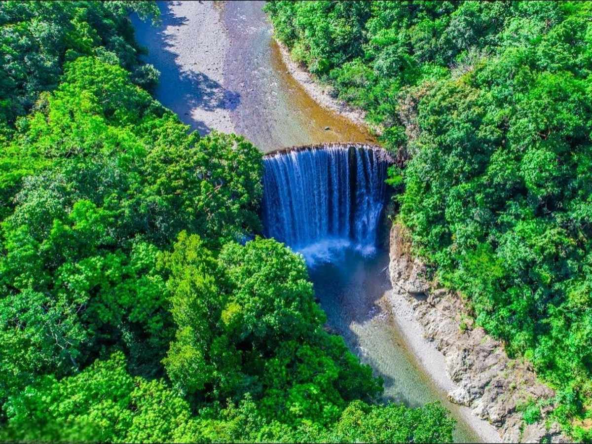 1. The beauty of the secret hidden deep in the mountains and forests