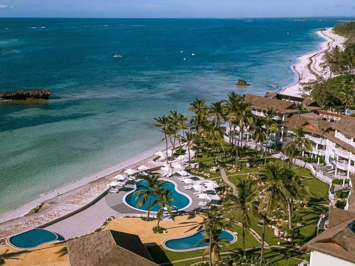 Romantic accommodation recommendation: A dream space created for love
