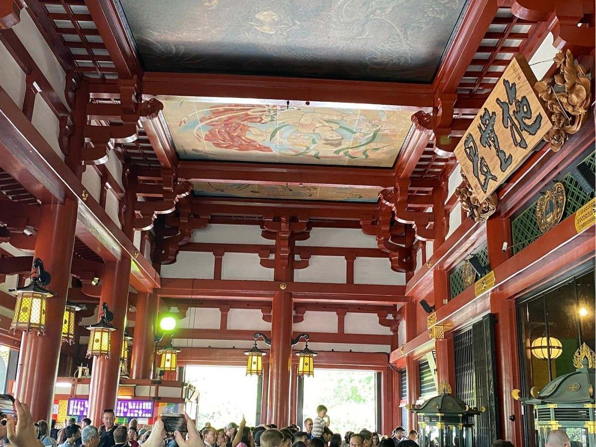 Local cultural events and festival experiences