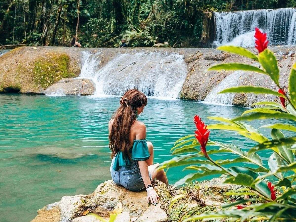 Parent-child park area + natural hot spring pool, both adults and children can have fun