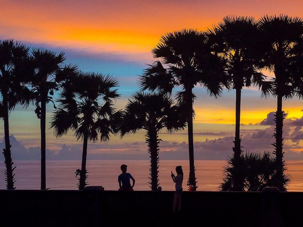 3. Sunset Economy: Transformation from a Religious Site to an Influencer Spot