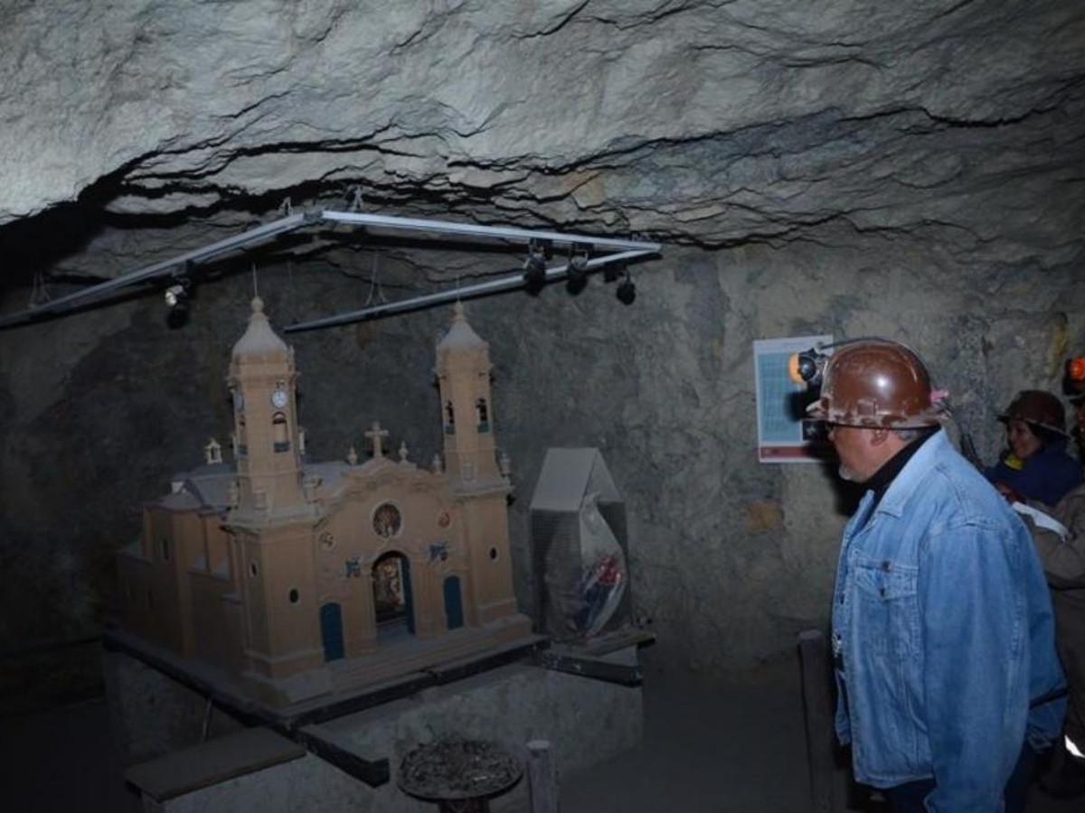 The Splendor of Cerro Rico and the Fate of the Miners
