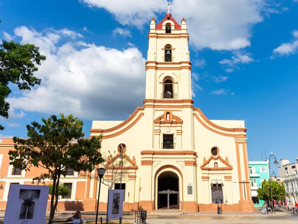 History and Background of the Workers' Plaza