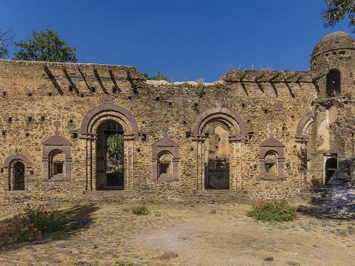 Second mystery: Architectural structure that defies common sense