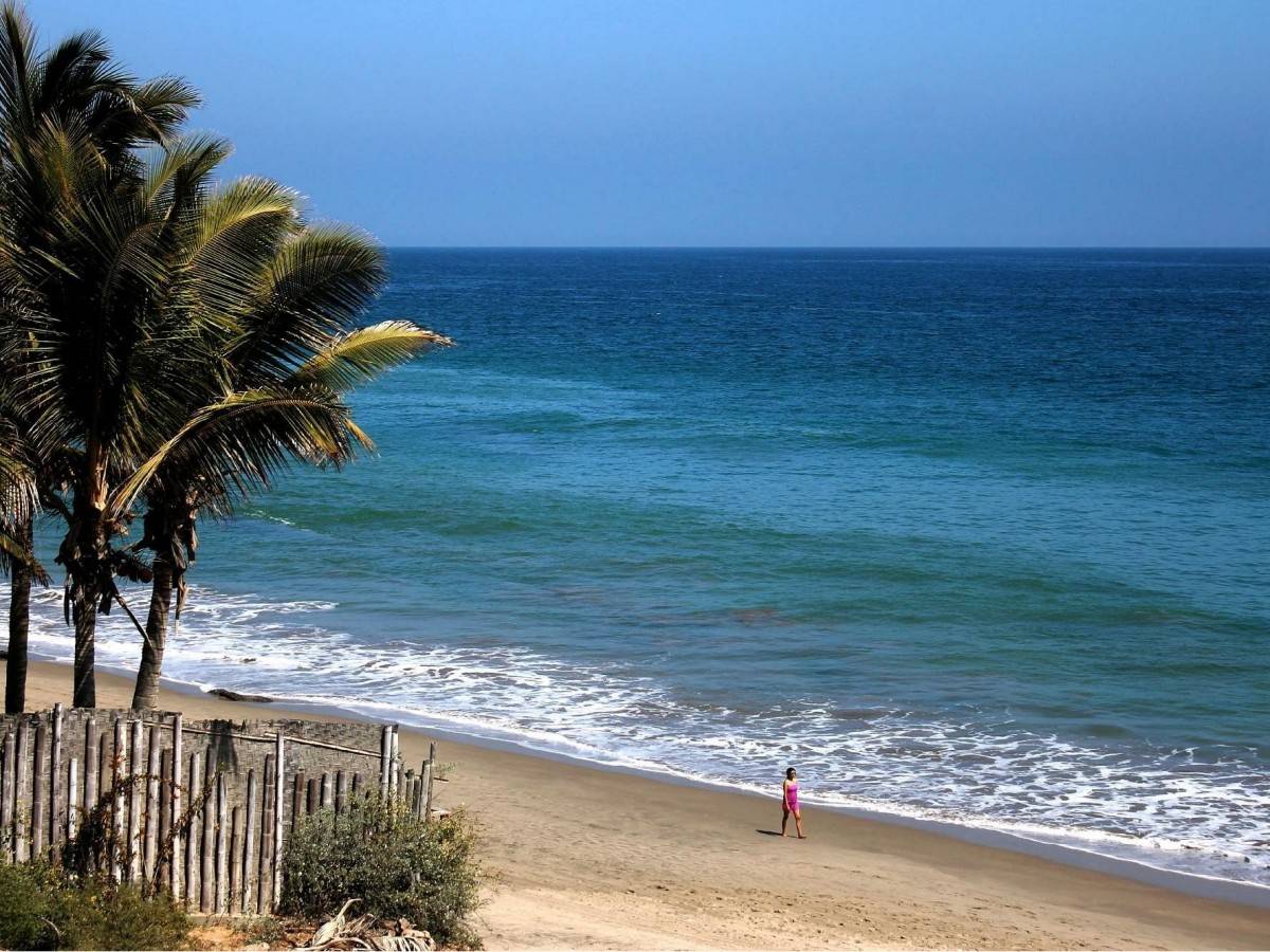 Year-round fun? Mancora's “All Weather Summer”